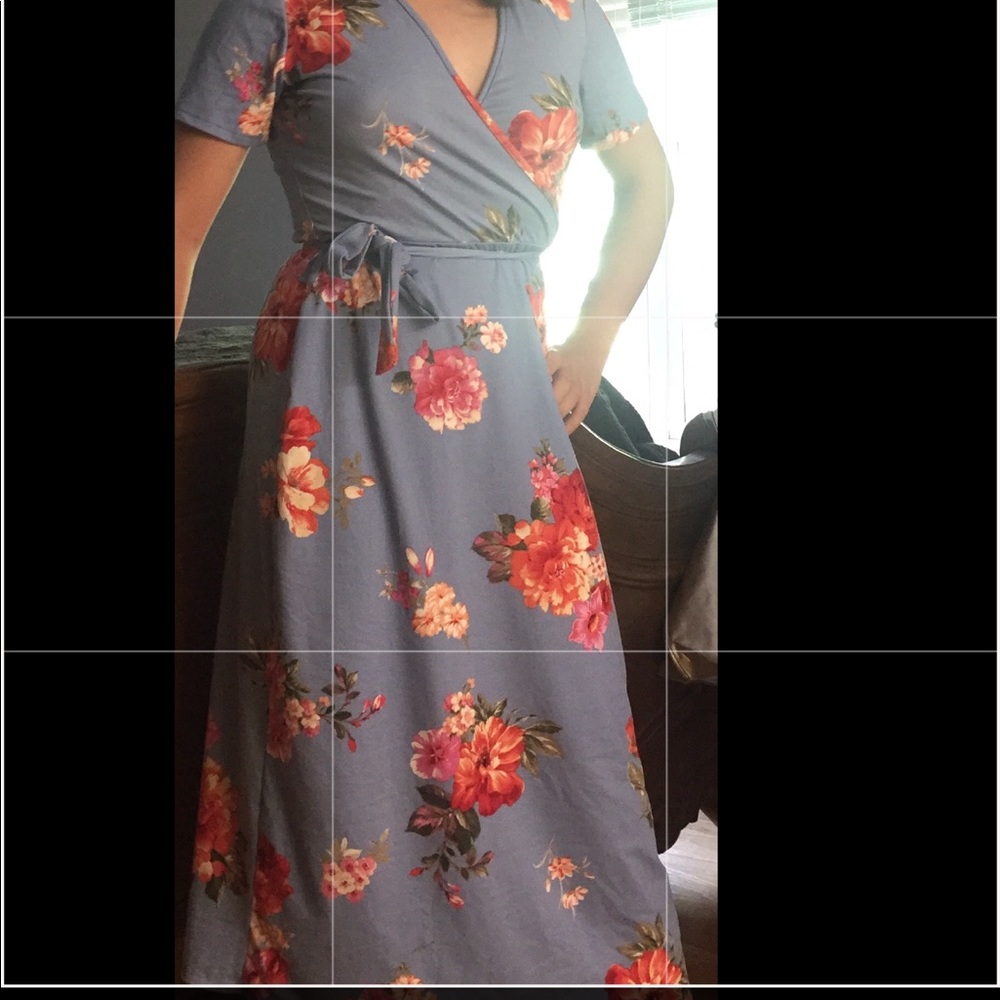 Small, midi, V neck, baby-blue,floral dress